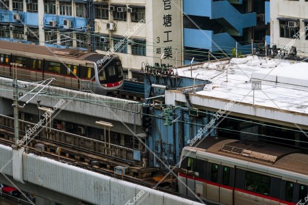 A moving train, MTR Kwun Tong Line, No.9