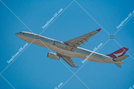 Cathay Dragon Airplane, No.3