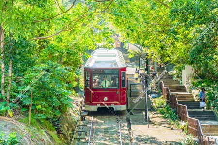 Peak Tram going down from MacDonnell Road Station