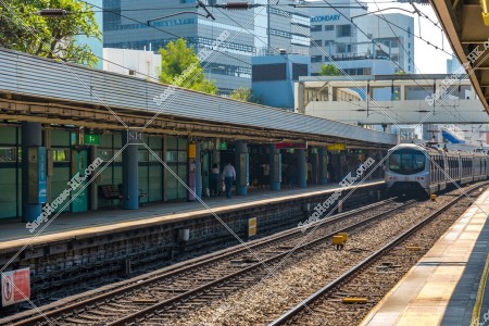 MTR East Rail Line, Train leaving at Kowloon Tong Station