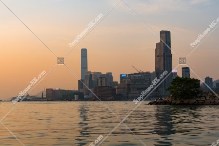 Sunset view of Kowloon Peninsula from Causeway Bay