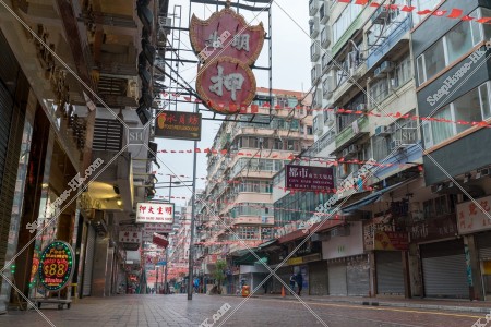 View of the rainly day of Temple Street on the morning No.2