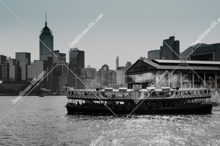 Star Ferry departing at Central Ferry Piers