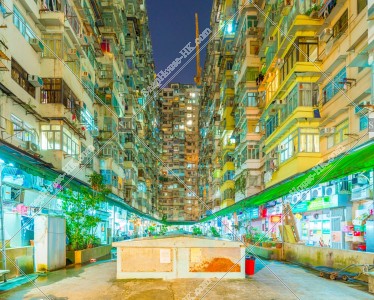 Night view of Monster Building at Quarry Bay, No.21