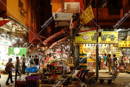 Markets at night in Mong Kokg
