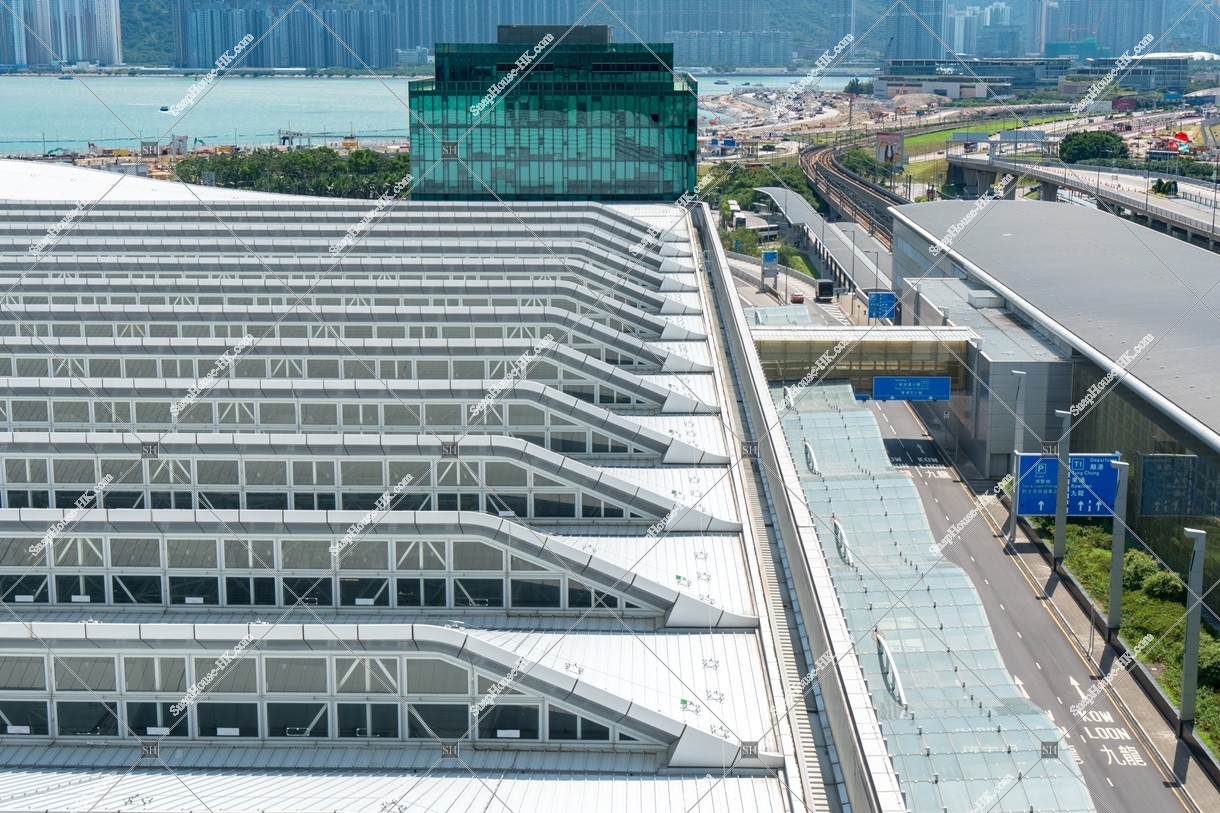 香港國際機場 由機場展望台（SkyDeck）向二號客運大樓的景色 其之一