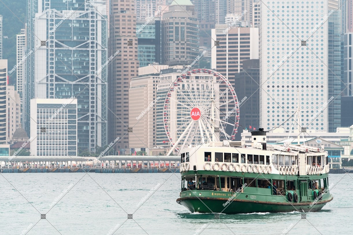 中環的高樓大廈群和天星小輪 其之二十二