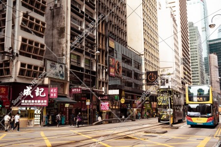 上環 德輔道中的街景和香港電車（叮叮）  其之一