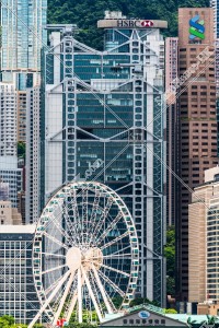 香港上海滙豐銀行總行大廈和香港摩天輪