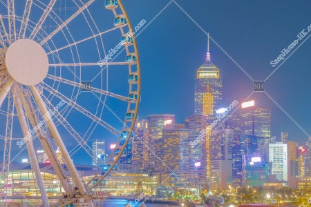 香港摩天輪和灣仔的高樓大廈群的夜景 其之二