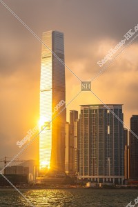 黃昏時的環球貿易廣場（ICC）和渡輪 其之一