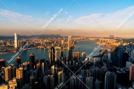 在山頂看見到的黃昏時份的香港城市景觀 其之一