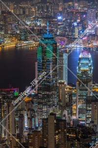 晚上的「中環中心」