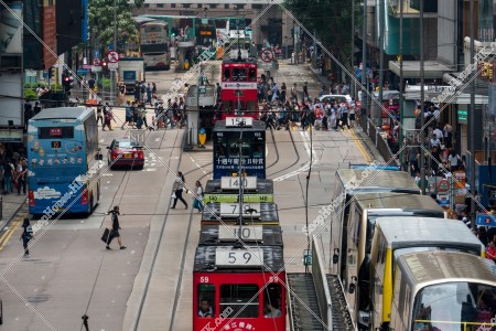 上環 德輔道中的香港電車（叮叮）前後並排 其之一