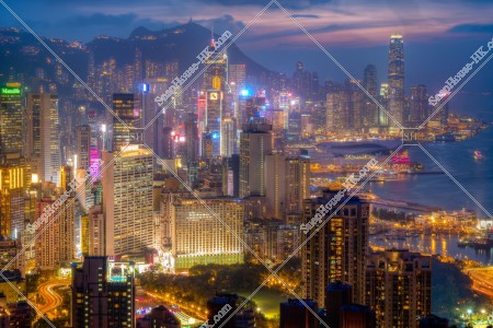 銅鑼灣至中環的高層大廈群之夜景 其之二