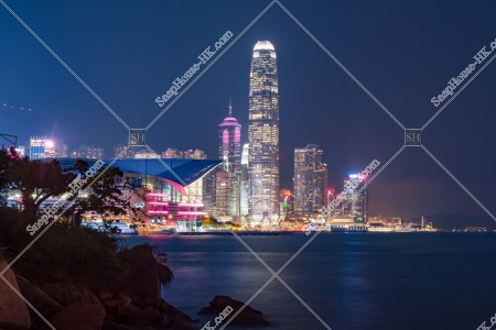 海邊和中環的高樓大廈的風景  [橫向]