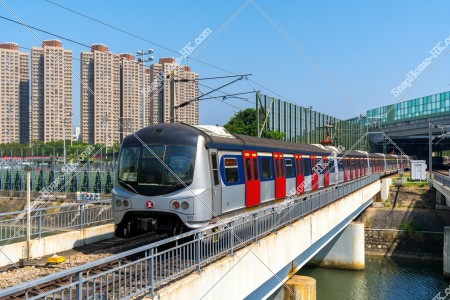 MTR 東鐵綫 通過在河流上橋的列車 [橫向]之②