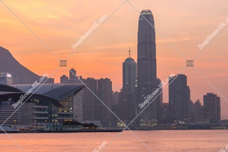 日落前的灣仔的展示場及中環 [放大攝影]