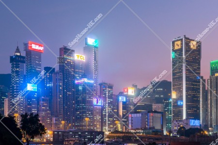 日落前後的灣仔的大廈群