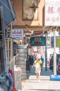 九龍城 被太陽曬到的行人道路
