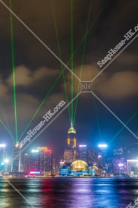 幻彩詠香江 灣仔區的鐳射表演，鐳射線3條 [直向]