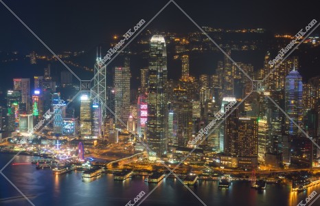 中環的高層大廈群的夜景 其之四