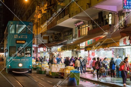 晚上經過春秧街的商店街的香港電車(叮叮) 其之六