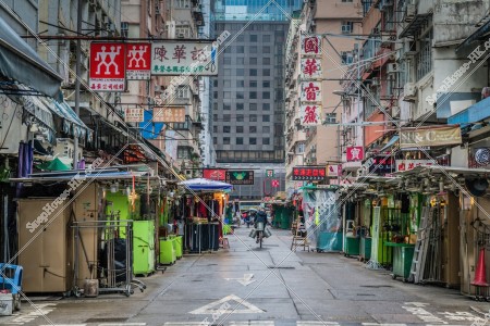 佐敦 下雨天的早上的寶靈街的露天街的風景 其之三