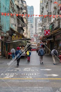 佐敦 在街上行走中的人們