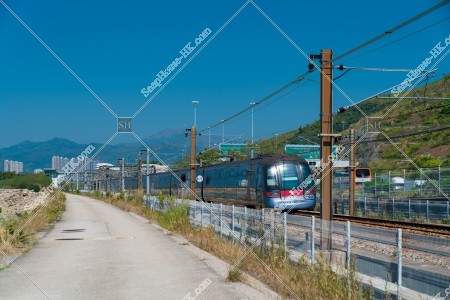 欣澳 MTR 東涌綫 行駛的列車