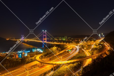 青馬大橋和交匯處的夜景 其之一