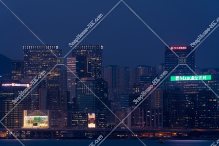 觀塘的大廈群之夜景