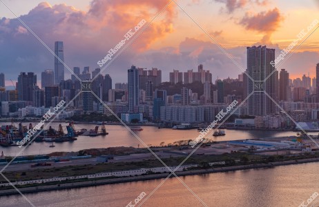 由九龍灣望向九龍的黃昏景色 其之一