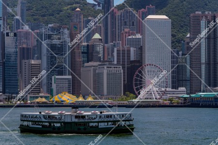 中環的高樓大廈群和天星小輪 其之二