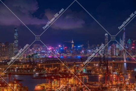 葵青貨櫃碼頭，西九龍和香港島的夜景 其之二
