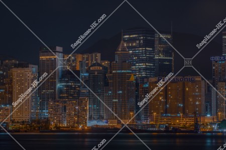 由尖沙咀望向湾仔的高樓大廈的夜景 其之二