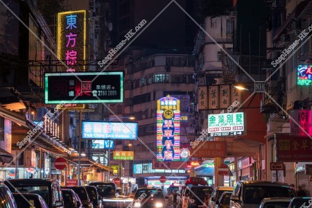 佐敦 晚上的街景和招牌 其之一