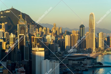 早上的中環至灣仔的高樓大廈 其之一