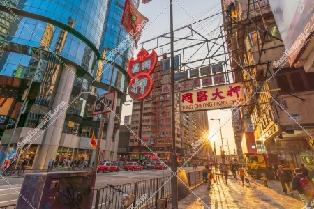 旺角 黃昏時的街景和招牌 其之三