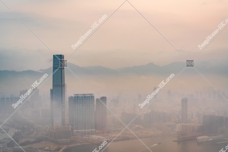 在山頂看到的西九龍和雲海 其之四